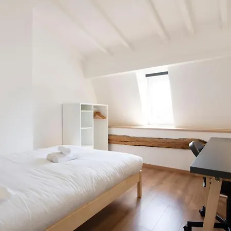 Le Familial De Charles Iii Daire *