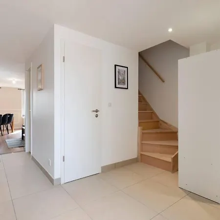 Daire Le Familial De Charles Iii *